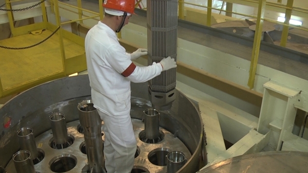 Загрузка ядерного топлива в реактор Загрузка ядерного топлива в реактор